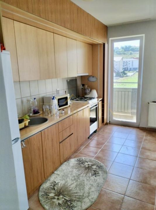 Apartament spațios 52 mp, 2 camere, terasa, zona Porii