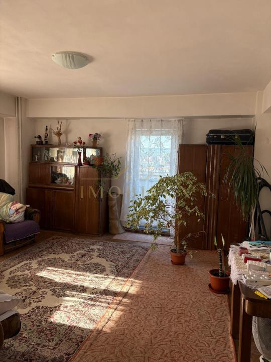 Apartament de renovat – Potențial maxim 125 mp ,bdul Titulescu