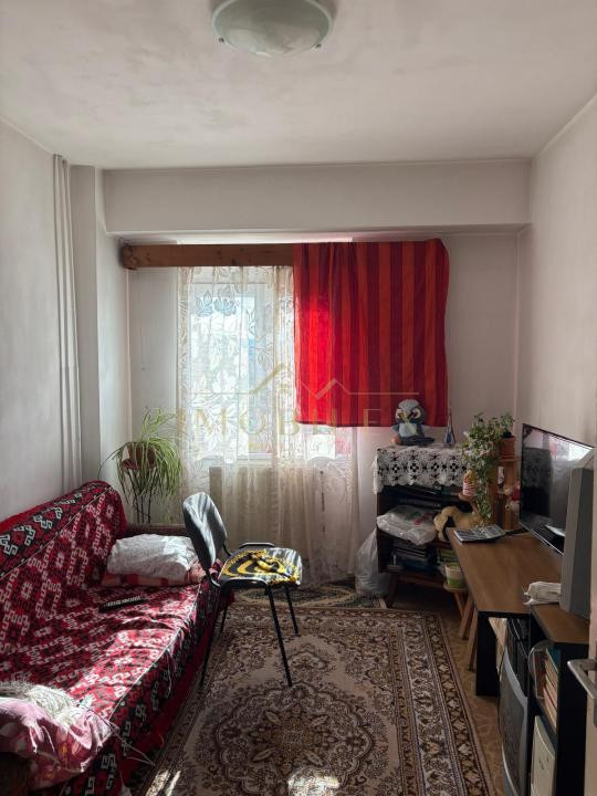 Apartament de renovat – Potențial maxim 125 mp ,bdul Titulescu