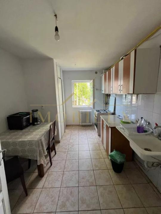 Apartament 3 camere, 65mp, decomandat, zona Mănăștur