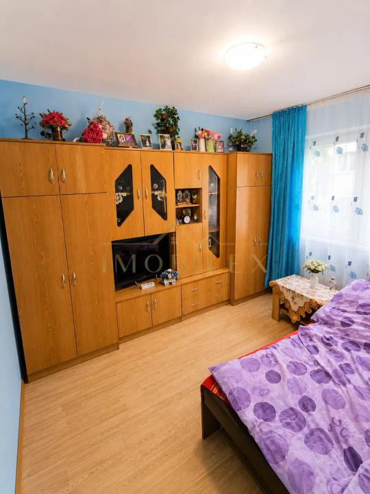 Apartament 3 camere, etaj intermediar, zona Manastur 