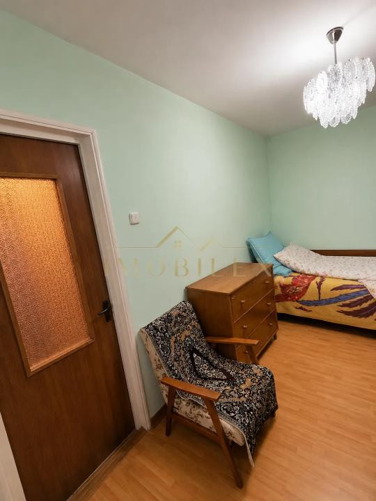 Apartament 3 camere, etaj intermediar, zona Manastur 