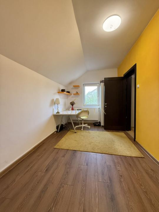 Casă individuală 6 camere, teren 400mp, zona Parc Poligon/Abatorului
