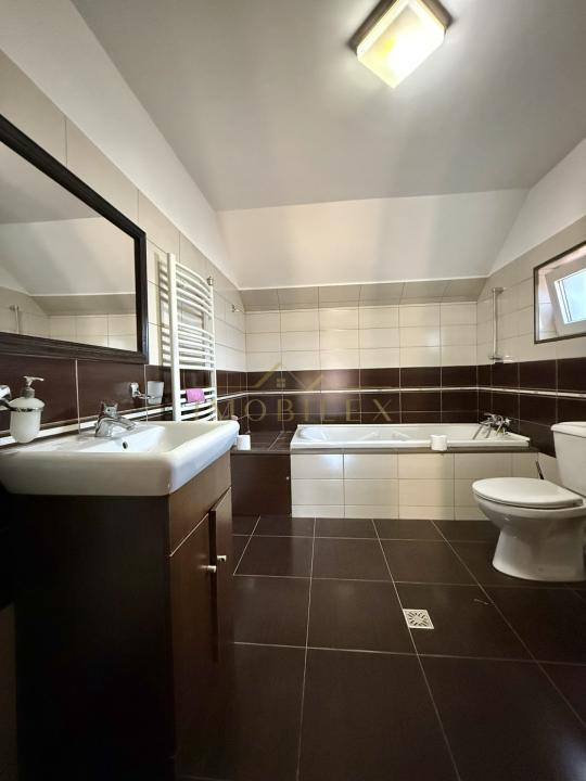 Casă individuală 6 camere, teren 400mp, zona Parc Poligon/Abatorului
