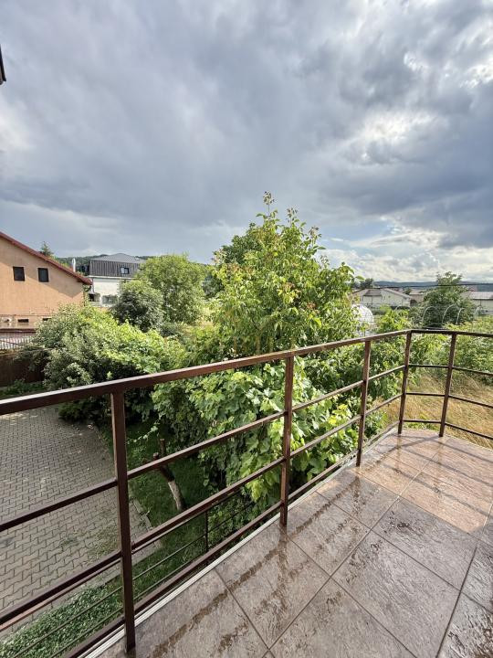 Casă individuală 6 camere, teren 400mp, zona Parc Poligon/Abatorului