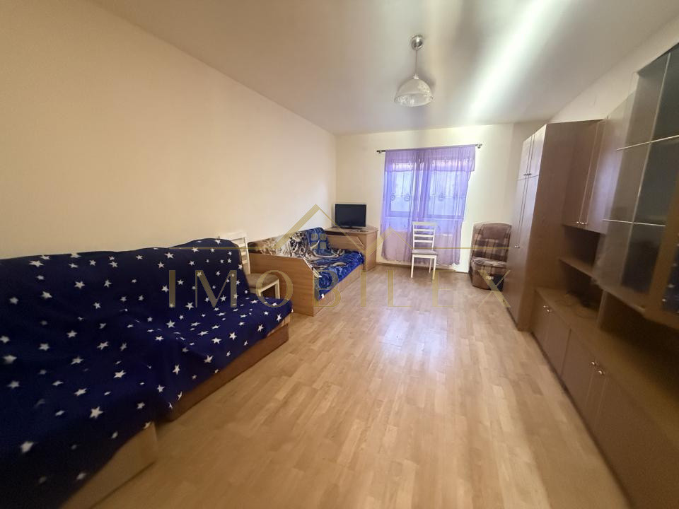 Casă individuală 5 camere, 200mp, de închiriat, terasa, zona Florilor