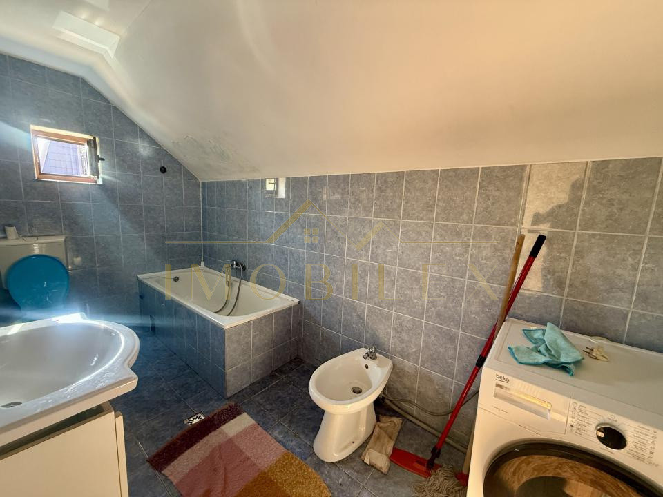 Casă individuală 5 camere, 200mp, de închiriat, terasa, zona Florilor