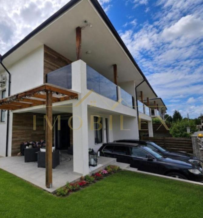Duplex Premium cu Panoramă asupra Clujului | Cartier Privat