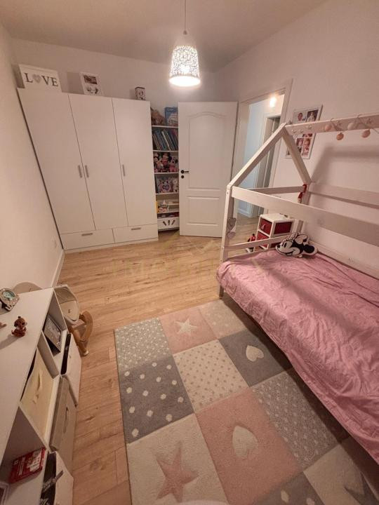 Casa insiruita moderna zona Sesului