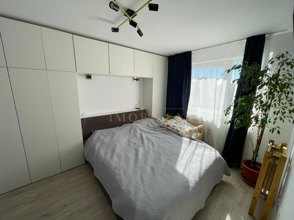 Apartament cu 3 camere aproape de centru