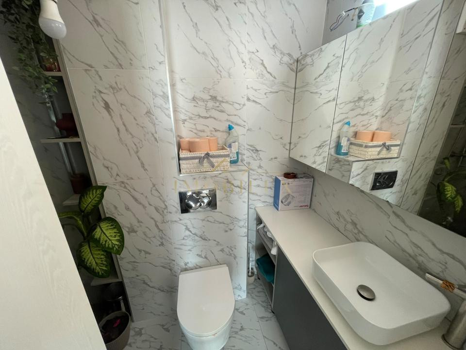 Apartament cu 3 camere aproape de centru