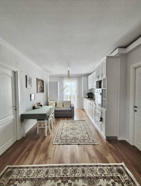 Apartament spațios 3 camere , zona Florilor- Mega Image