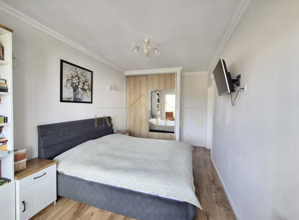 Apartament spațios 3 camere , zona Florilor- Mega Image