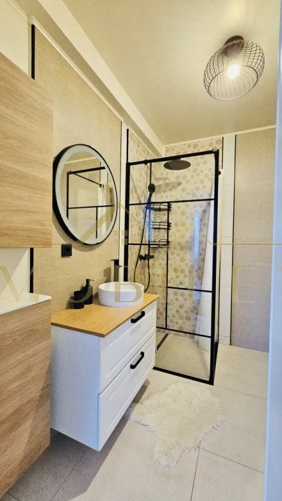 Apartament modern 3 camere,  zona Cetății 
