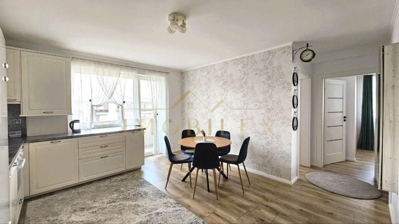 Apartament modern 3 camere,  zona Cetății 