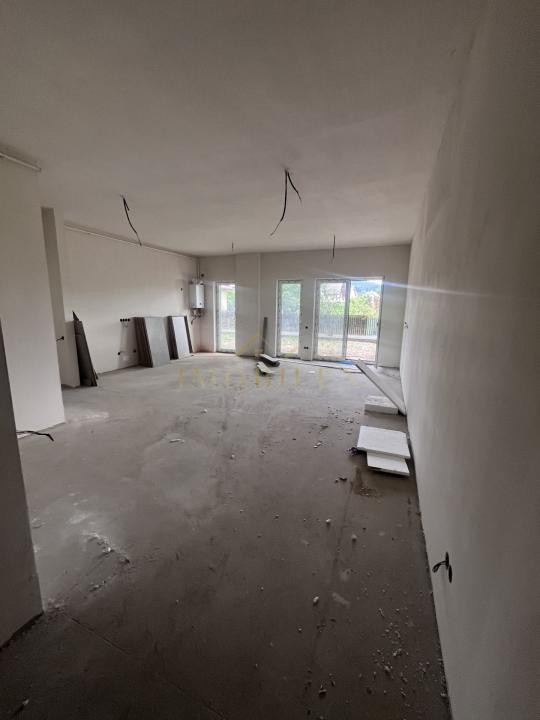 Apartament 3 camere, Bloc nou , Zona Tineretului 
