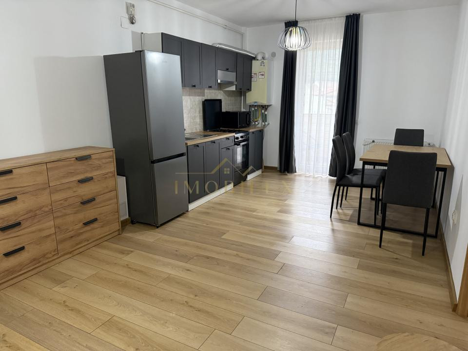 Apartament 2 camere de închiriat , modern, zona Florilor