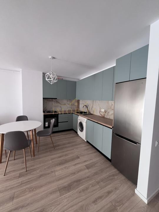 Apartament 2 camere , Nou , Zonă centrală , Eroilor 