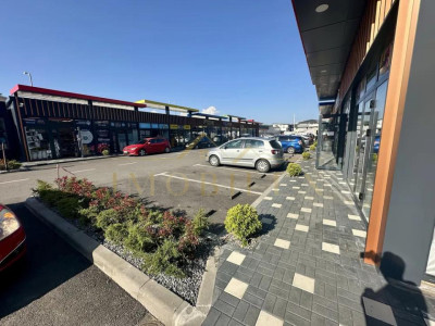 Spațiu comercial de închiriat, zona centrală, Eroilor 