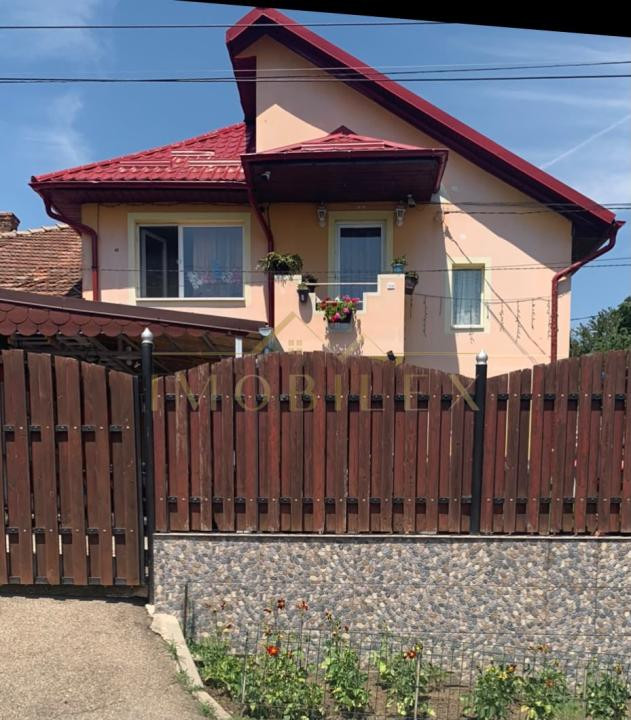 CASĂ CU 3 CAMERE, PE CALCAN, zona Dambul Rotund