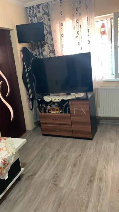 CASĂ CU 3 CAMERE, PE CALCAN, zona Dambul Rotund