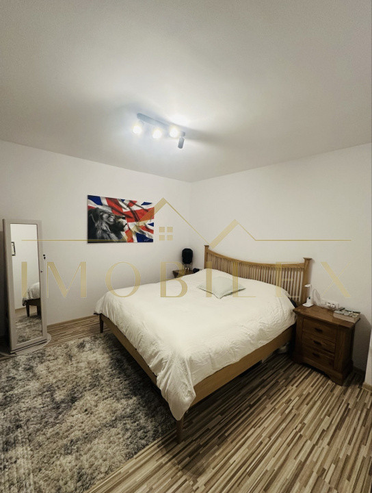Apartament spațios 60 mp, 2 camere decomandate, zona Porii 