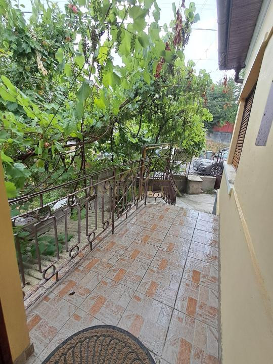 Casă P+1 cu două apartamente independente, teren de 385 mp – Dâmbul Rotund