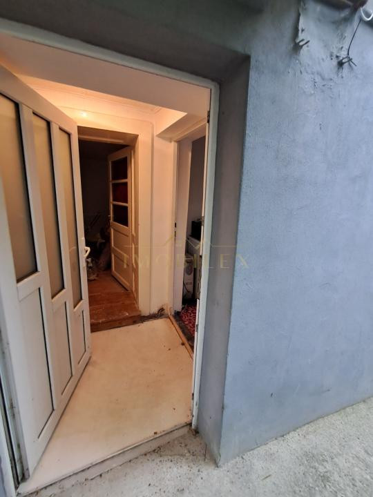 Casă P+1 cu două apartamente independente, teren de 385 mp – Dâmbul Rotund