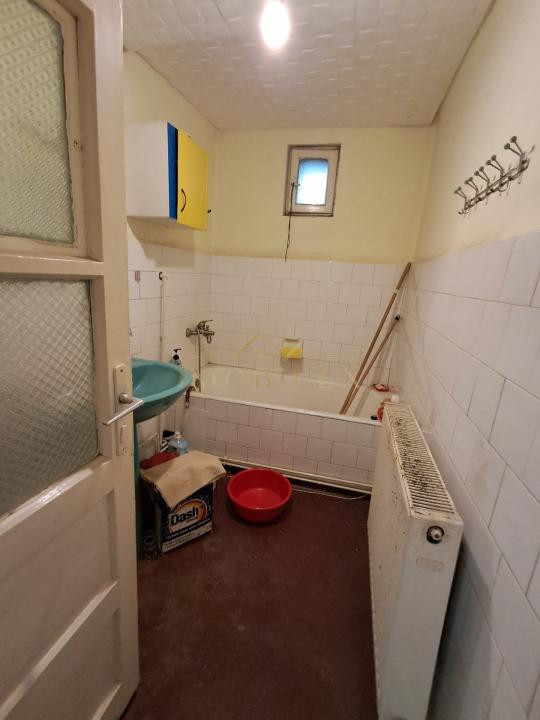 Casă P+1 cu două apartamente independente, teren de 385 mp – Dâmbul Rotund