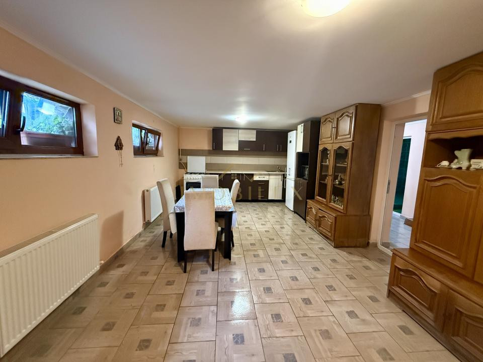 Apartament spațios 75 mp, mobilat, zona Florilor 