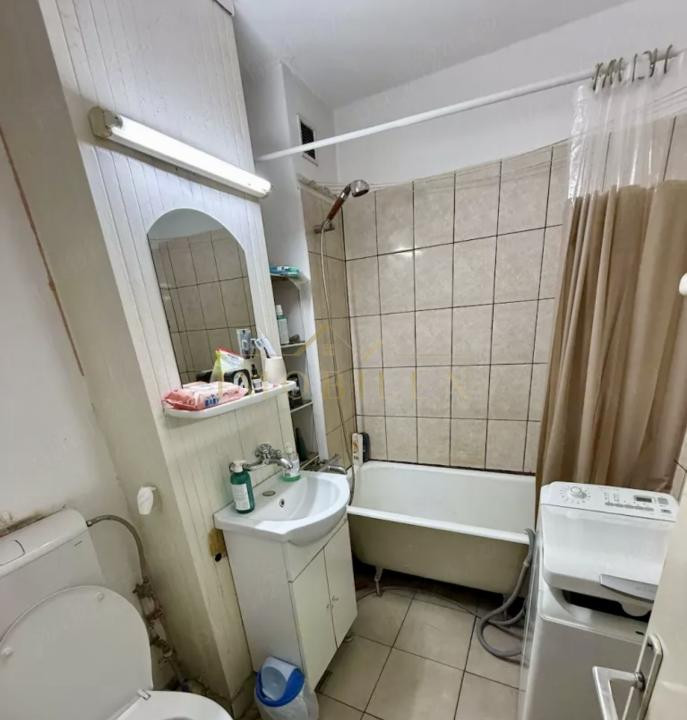 Garsonieră 28 mp, zona Big Bucegi Manastur Cluj
