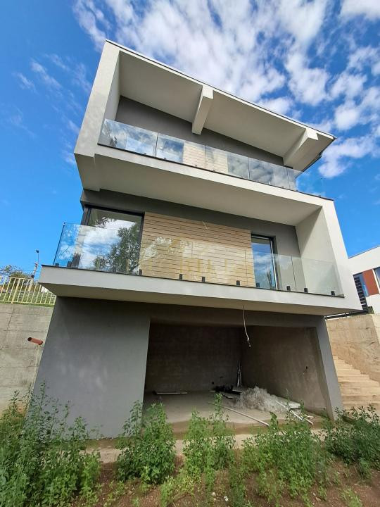 Casa individuala ,teren 600mp POPESTI