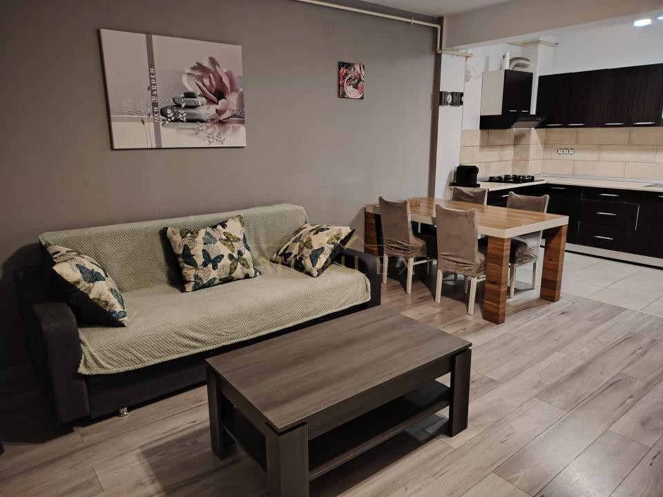 Apartament spatios 2 camere de închiriat, zona Subcetate 