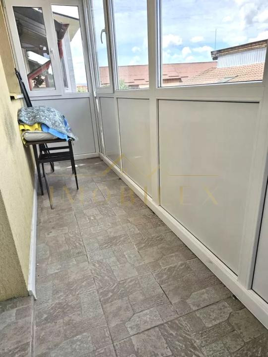 Apartament 3 camere, 2 balcoane, zona Subcetate