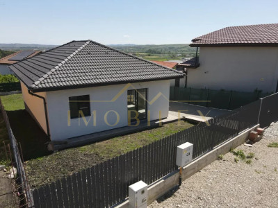 Casa pe un nivel Campenesti,teren 490 mp
