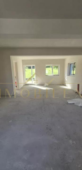 Casa individuală în Dezmir ,700mp teren