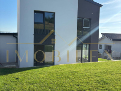 Duplex in Dezmir teren 342mp