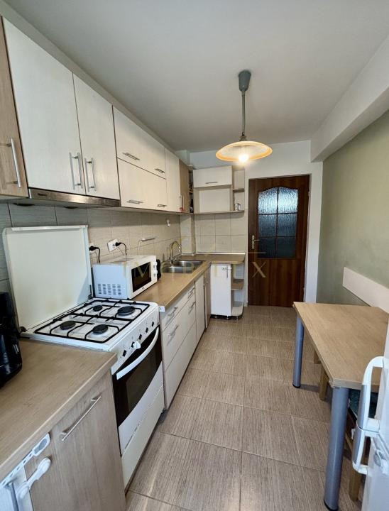 Apartament modern 2 camere, mobilat, zona Florilor 