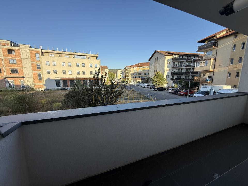 Apartament 3 camere, FINISAT NOU, zona Cetății 