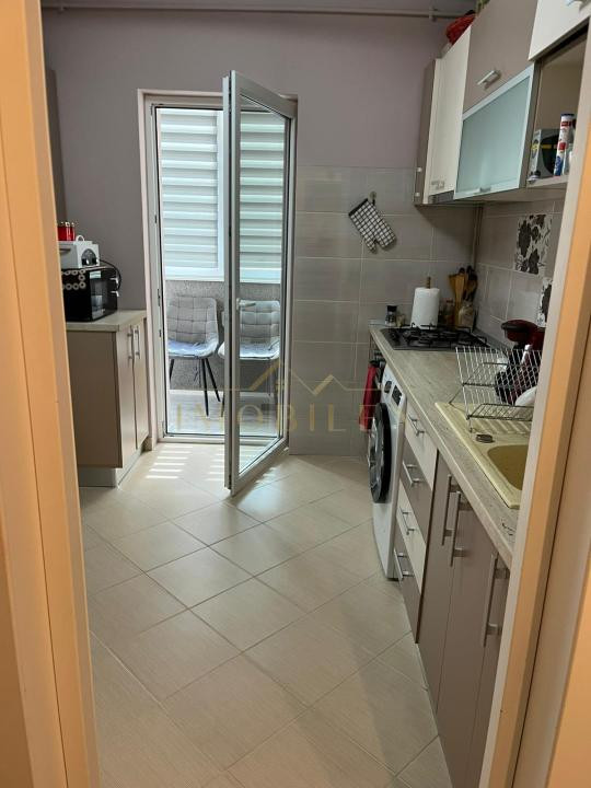 Apartament 2 camere decomandate, mobilat ,zona Eroilor 