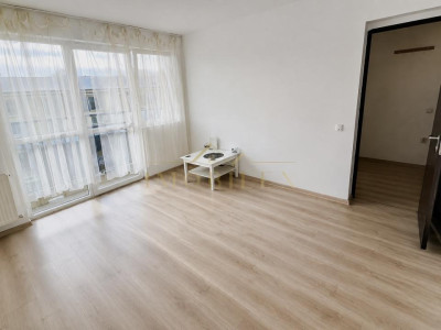 Apartament 2 camere decomandate, zona Florilor 