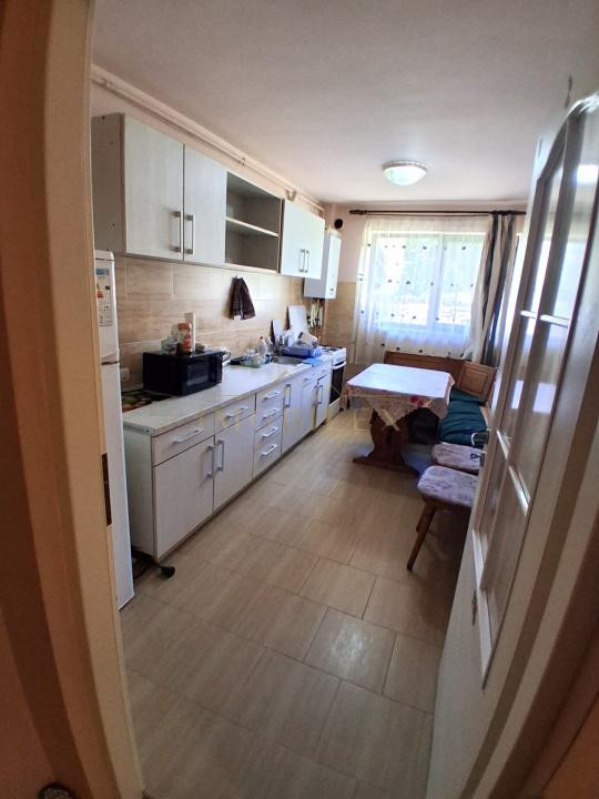 Apartament 1 cameră de închiriat, zona Între Lacuri