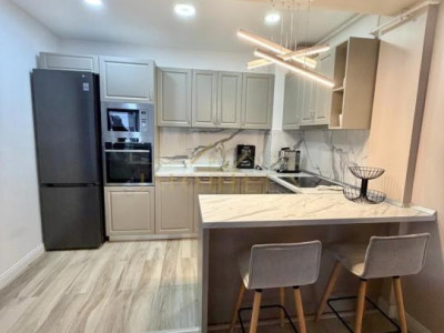 Apartament spațios 3 camere, 79mp, grădină, zona Subcetate