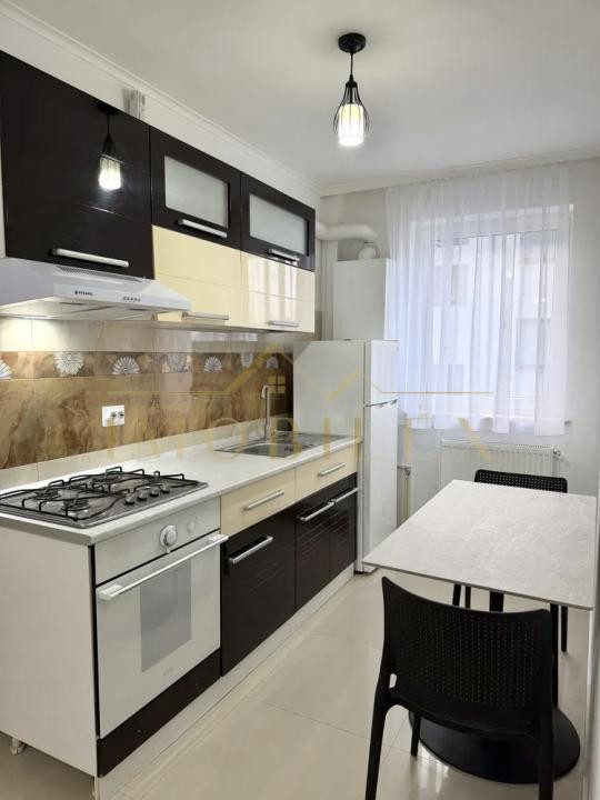 Apartament 2 camere, modern, zona Florilor