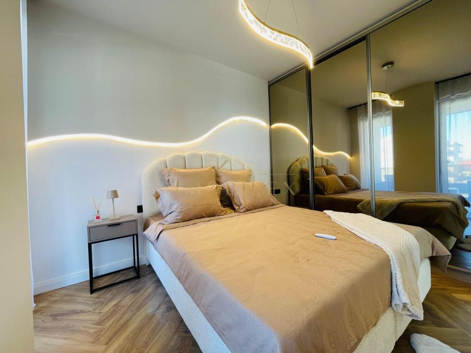 Apartament 3 camere, mobilat LUX, bloc nou, zona Tineretului 