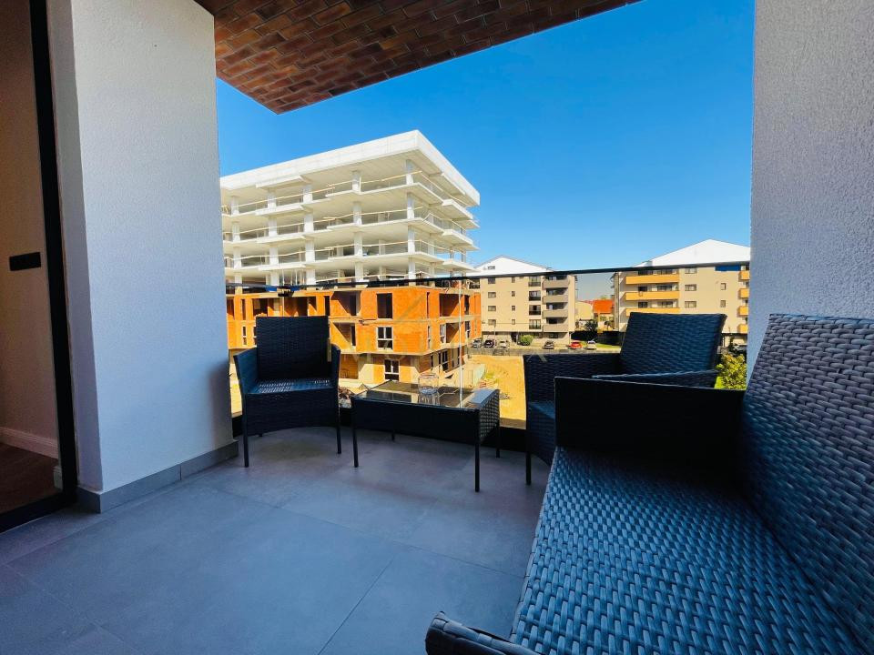 Apartament 3 camere, mobilat LUX, bloc nou, zona Tineretului 