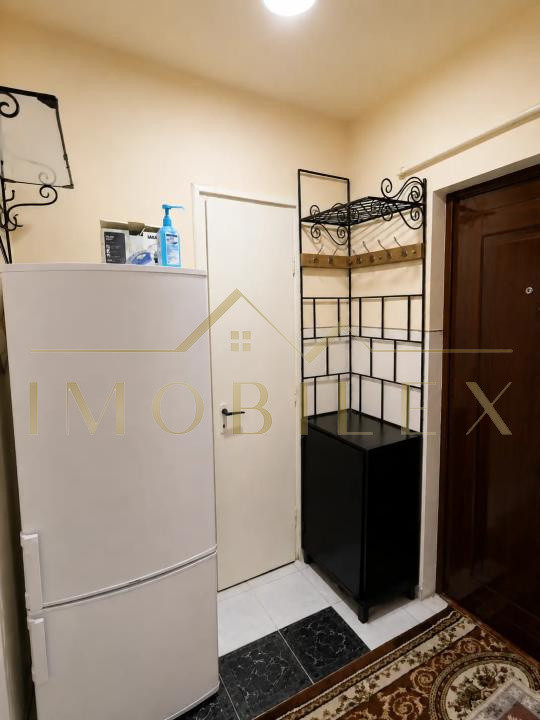Apartament 3 camere decomandate , etaj intermediar, zona Manastur 