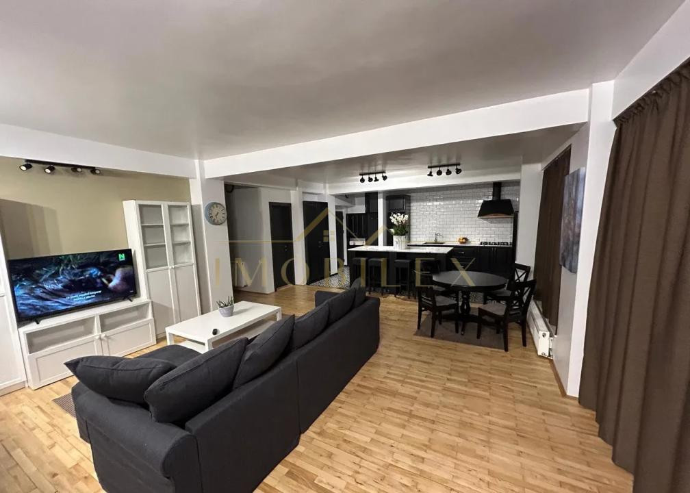 Apartament cu 3 camere, 94 mp utili, renovat complet 
