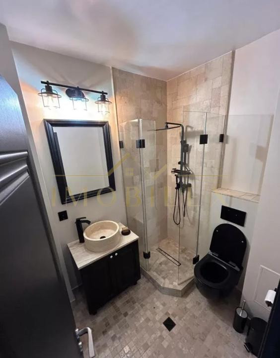Apartament cu 3 camere, 94 mp utili, renovat complet 