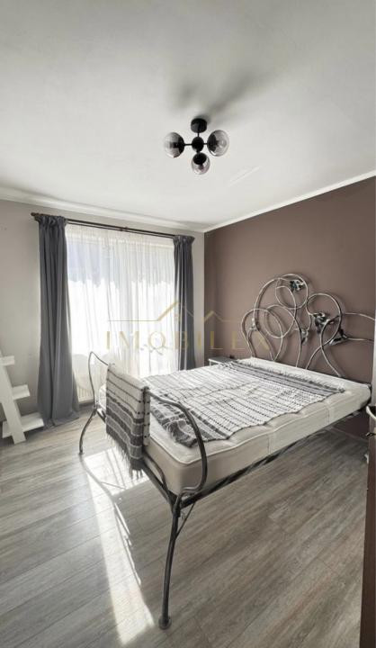 Apartament 3 camere , 2 locuri de parcare, zona Terra